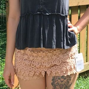 Nude lace shorts from Zara
